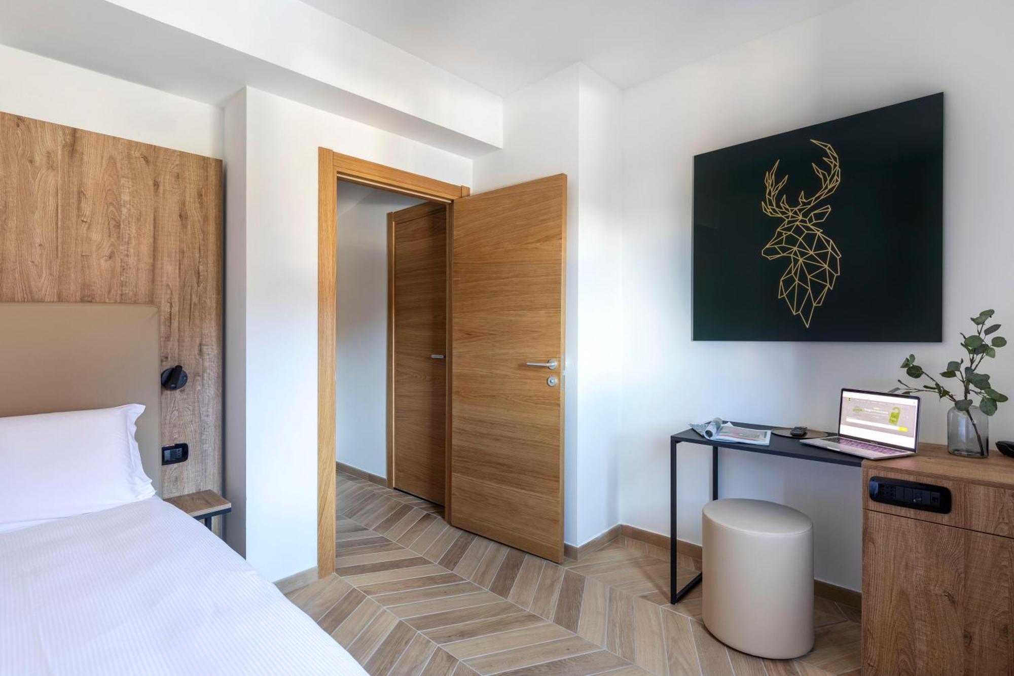 B&B Hotel Passo Tre Croci Cortina Cortina d'Ampezzo Bagian luar foto