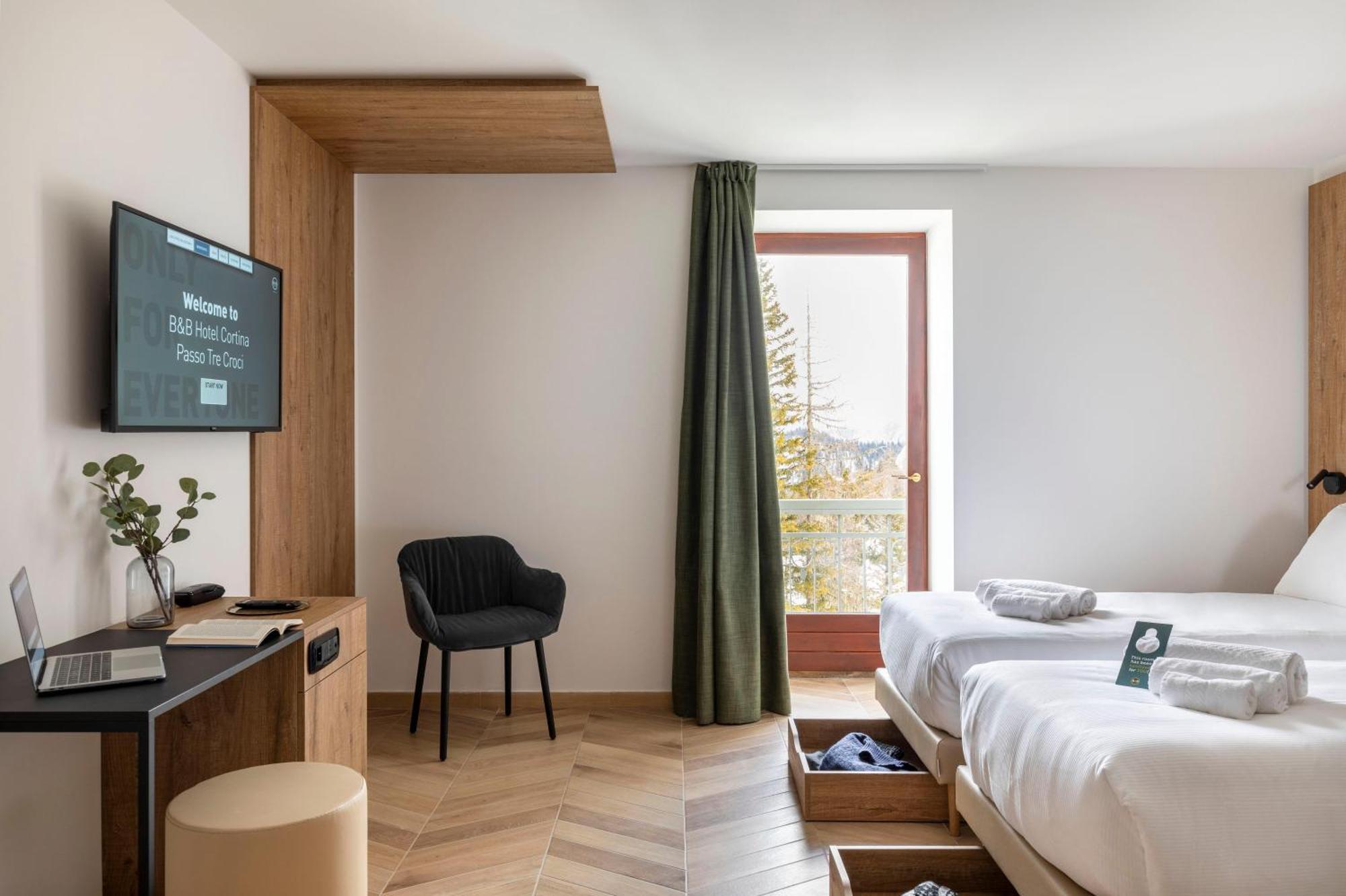 B&B Hotel Passo Tre Croci Cortina Cortina d'Ampezzo Bagian luar foto