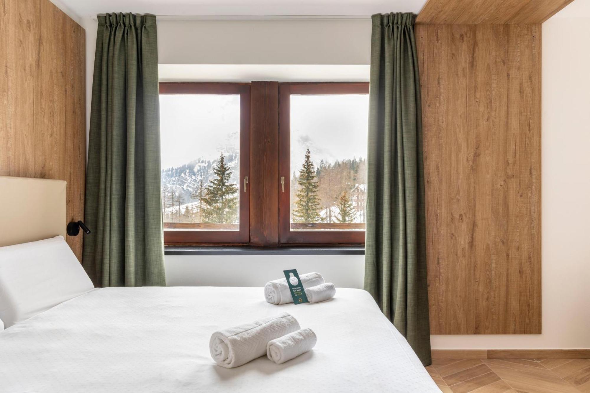 B&B Hotel Passo Tre Croci Cortina Cortina d'Ampezzo Bagian luar foto