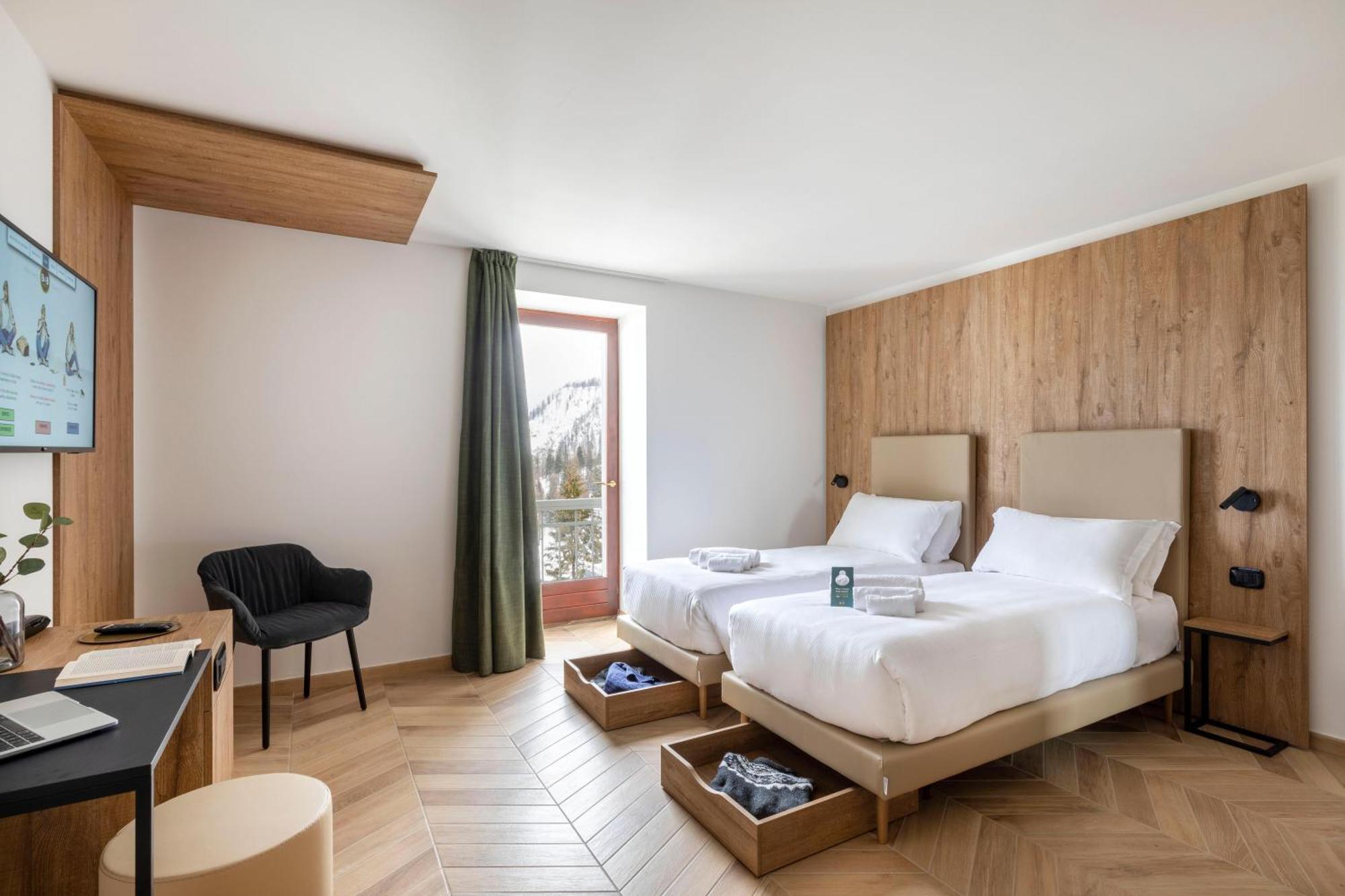 B&B Hotel Passo Tre Croci Cortina Cortina d'Ampezzo Bagian luar foto