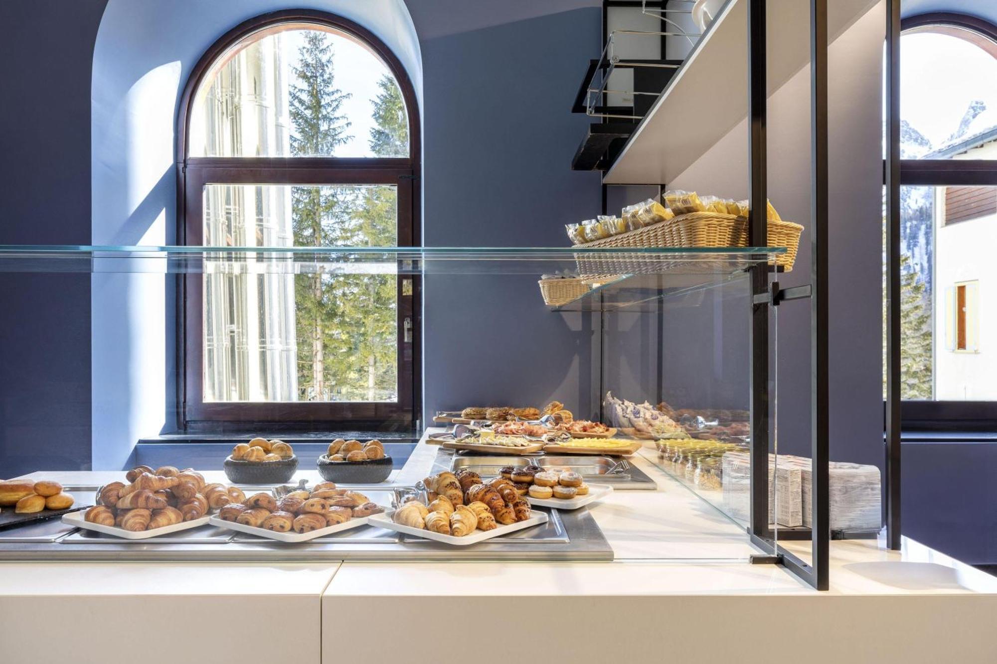 B&B Hotel Passo Tre Croci Cortina Cortina d'Ampezzo Bagian luar foto