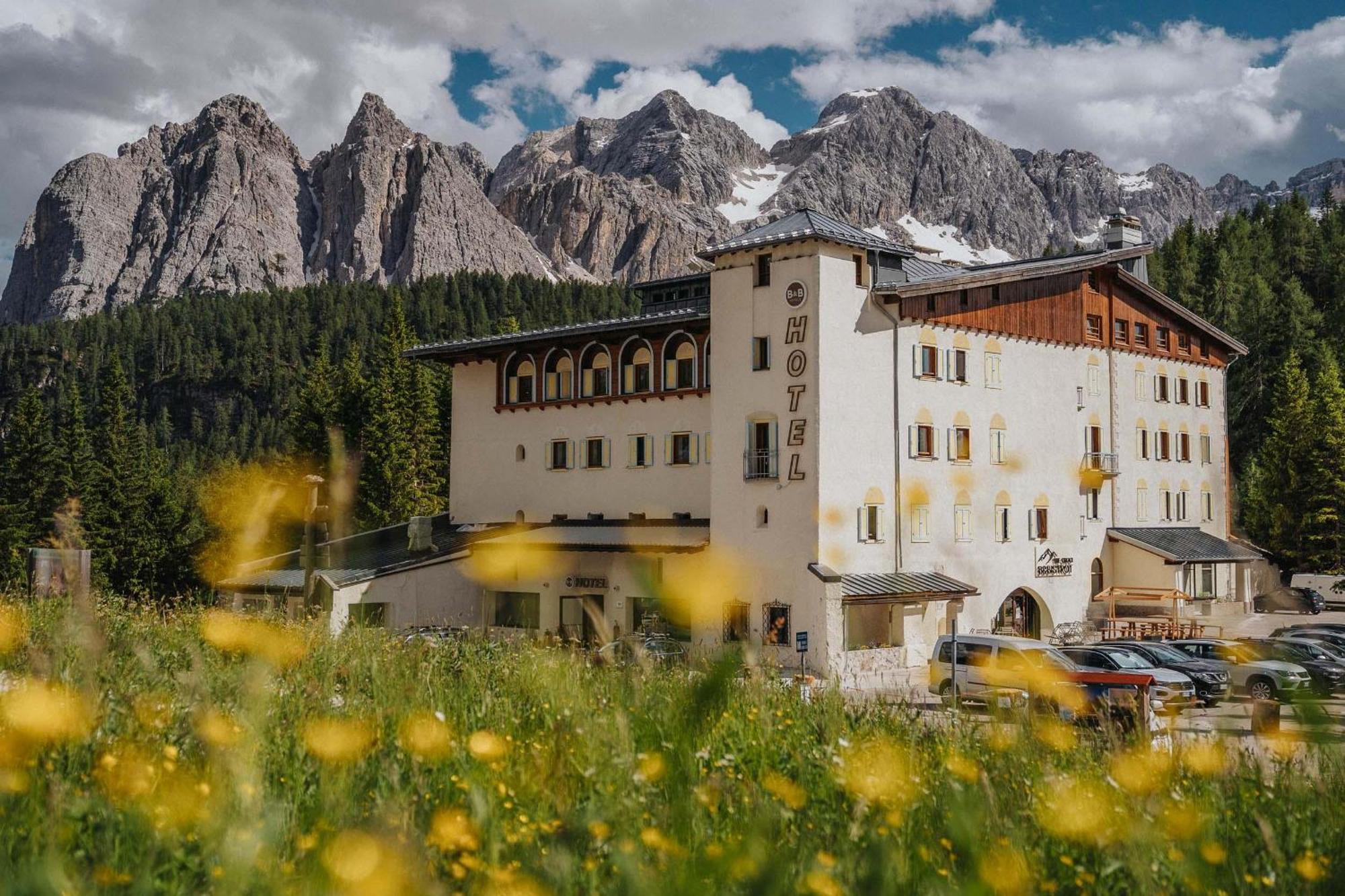 B&B Hotel Passo Tre Croci Cortina Cortina d'Ampezzo Bagian luar foto